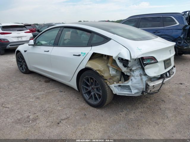 2022 TESLA MODEL 3 5YJ3E1EB4NF182924 Photo 2