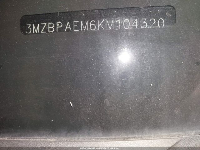 2019 MAZDA MAZDA3 3MZBPAEM6KM104320 Photo 8