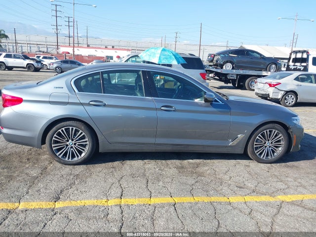BMW 530e 2018 WBAJA9C52JB253014 Image 14
