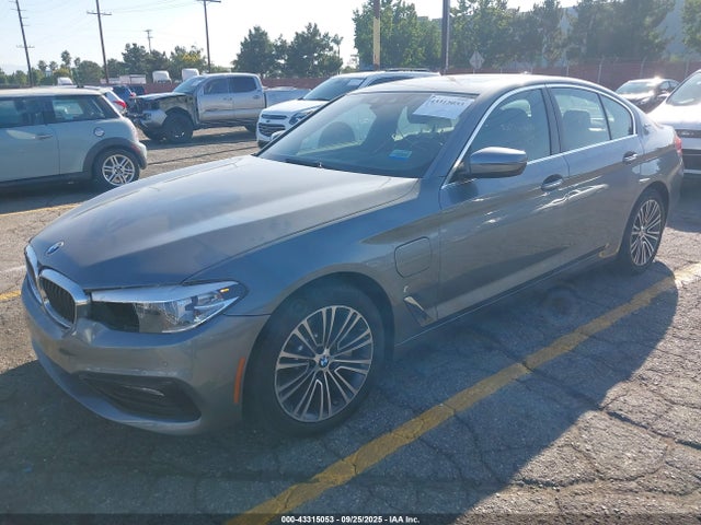 BMW 530e 2018 WBAJA9C52JB253014 Image 2