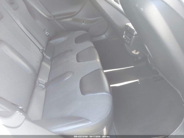 43315168 :رقم المزاد ، 5YJSA1CN7DFP07722 vin ، 2013 Tesla Model S مزاد بيع