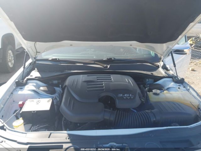 2018 CHRYSLER 300 2C3CCAEG9JH291972 Photo 9