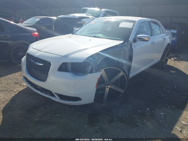 2018 CHRYSLER 300 2C3CCAEG9JH291972 Photo 1