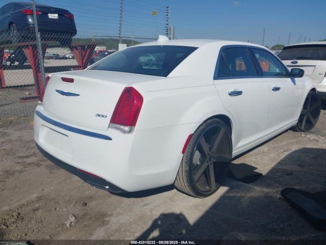 2018 CHRYSLER 300 2C3CCAEG9JH291972 Photo 3