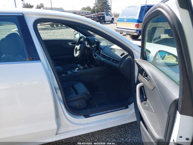 2024 AUDI A4 WAUEAAF46RN012881 Photo 4