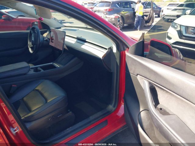 2021 TESLA MODEL Y 5YJYGDEE7MF141276 Photo 4