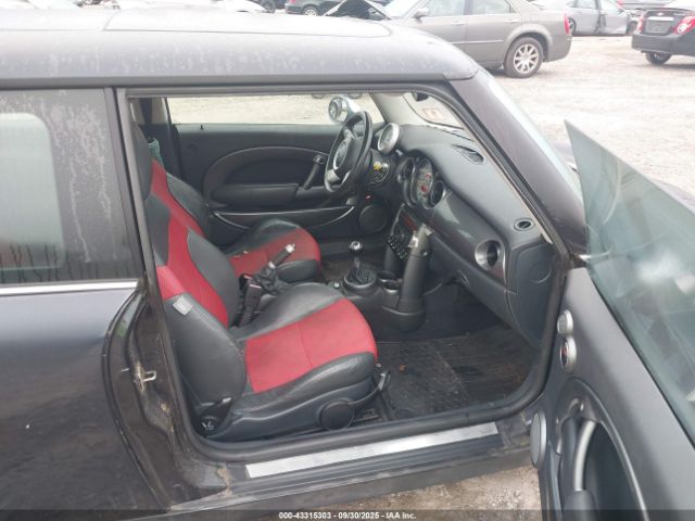 2005 MINI COOPER WMWRC33515TK62376 Photo 4