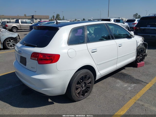 2012 AUDI A3 WAUKEAFM5CA128577 Photo 3