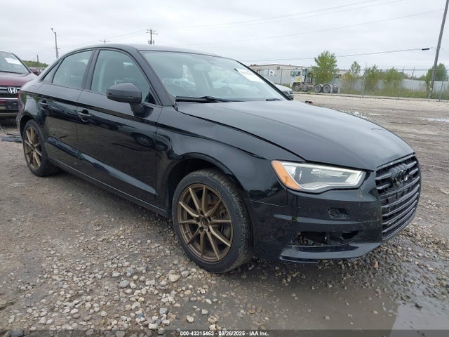 2015 AUDI A3 WAUBFGFF8F1004356 Photo 0