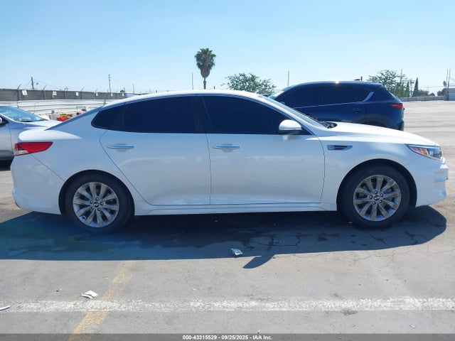 5XXGT4L38JG259984 KIA Optima Lx