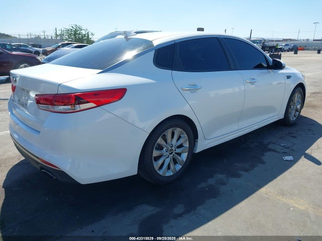 5XXGT4L38JG259984 KIA Optima Lx