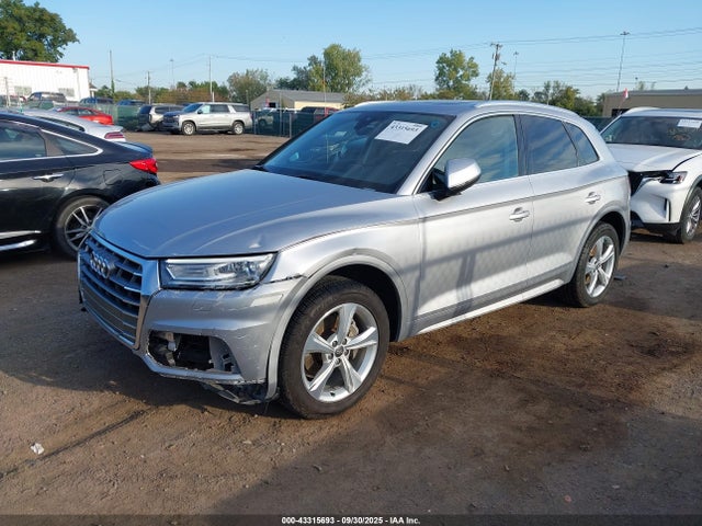 2020 AUDI Q5 WA1ANAFY1L2011679 Photo 1