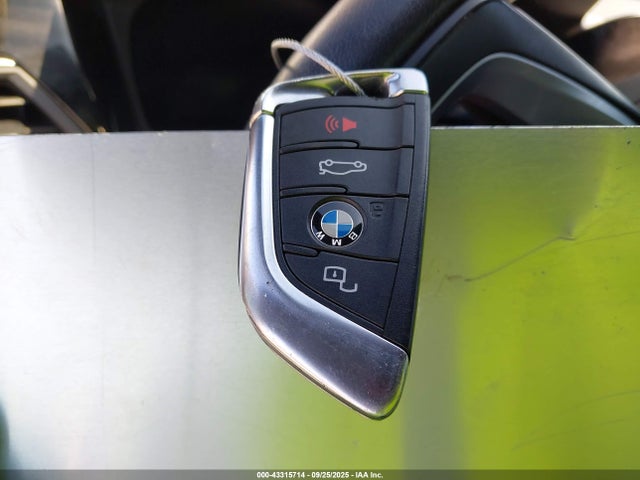 3MW5R1J00L8B18945 BMW 330I