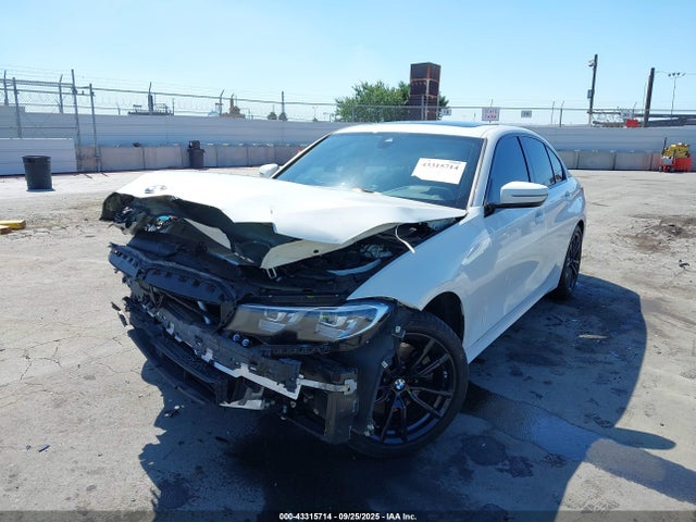 3MW5R1J00L8B18945 BMW 330I