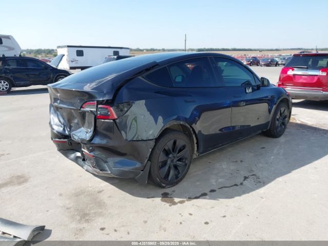 2025 TESLA MODEL Y 7SAYGAEE8SF293792 Photo 3