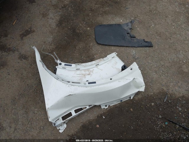 Infiniti 2019 2019 3PCAJ5M10KF133718 Image 12