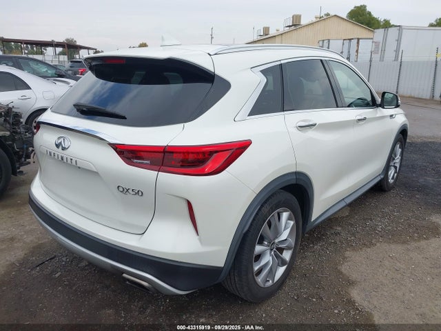 Infiniti 2019 2019 3PCAJ5M10KF133718 Image 4
