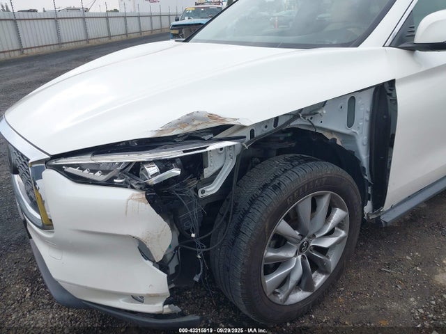 Infiniti 2019 2019 3PCAJ5M10KF133718 Image 6