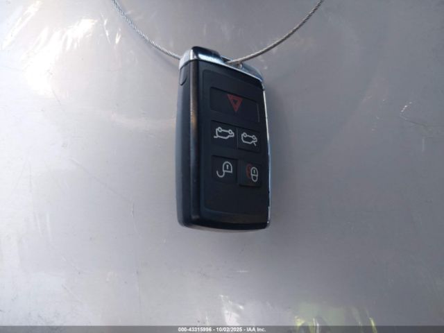 2020 JAGUAR I-PACE SADHC2S13L1F80538 Photo 10