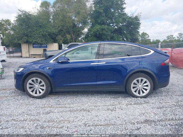 Tesla MODEL X 2017 5YJXCDE28HF052237 Image 14