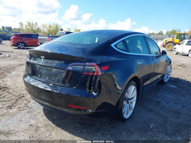 2018 TESLA MODEL 3 5YJ3E1EB9JF069190 Photo 3