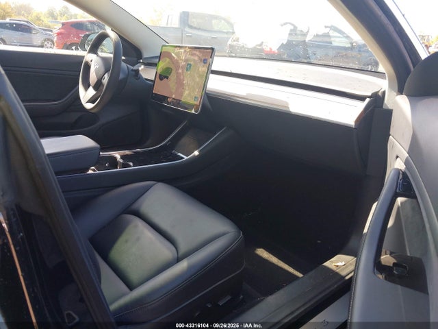 2018 TESLA MODEL 3 5YJ3E1EB9JF069190 Photo 4