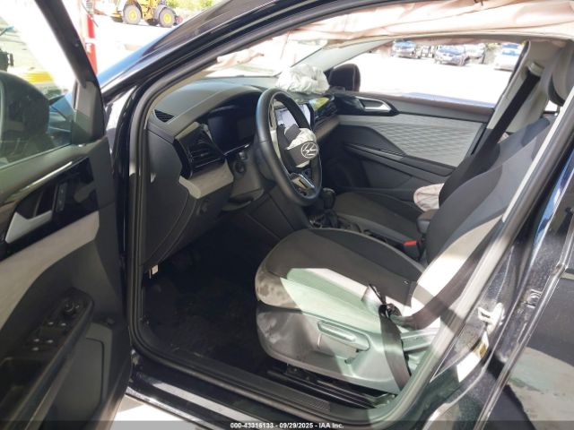 2023 VOLKSWAGEN TAOS 3VVCX7B2XPM313520 Photo 4