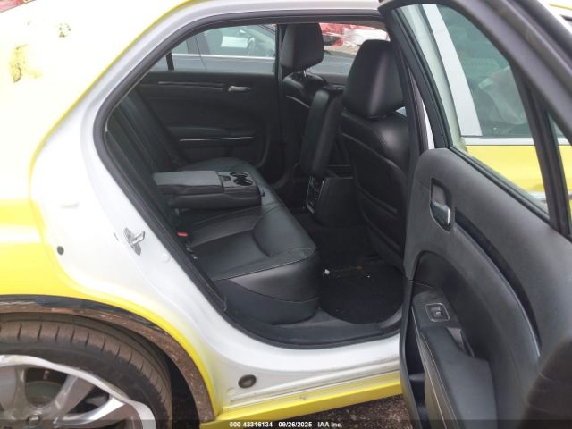 2019 CHRYSLER 300 2C3CCAEG3KH687171 Photo 7