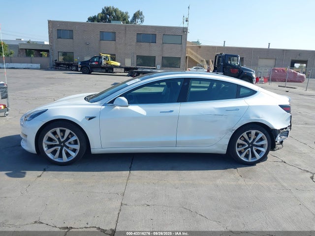 Продаж на аукціоні авто 2020 Tesla Model 3 Performance Dual Motor All-wheel Drive, vin: 5YJ3E1EC3LF627532, номер лоту: 43316276