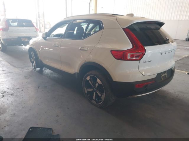 2020 VOLVO XC40 YV4162UK4L2275919 Photo 2