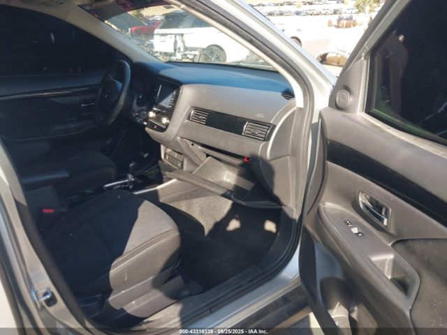 2020 MITSUBISHI OUTLANDER JA4AZ3A39LZ026871 Photo 4
