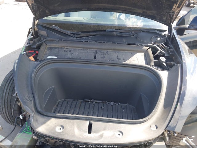 2021 TESLA MODEL Y 5YJYGDEE1MF253054 Photo 9