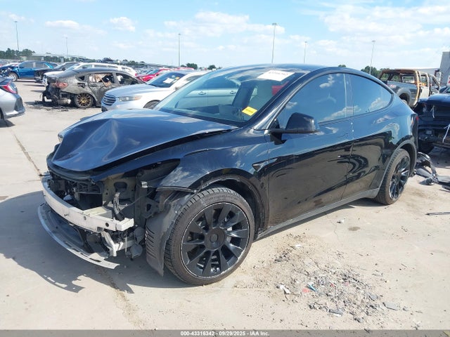 2021 TESLA MODEL Y 5YJYGDEE1MF253054 Photo 1