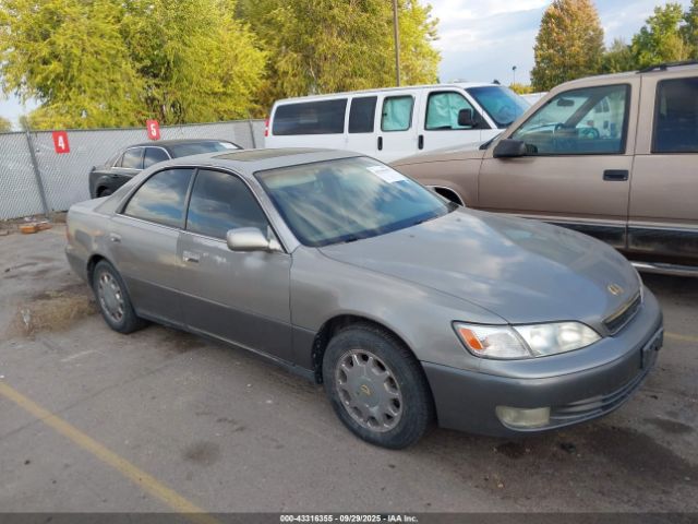 1997 LEXUS ES 300 JT8BF22G1V0030157