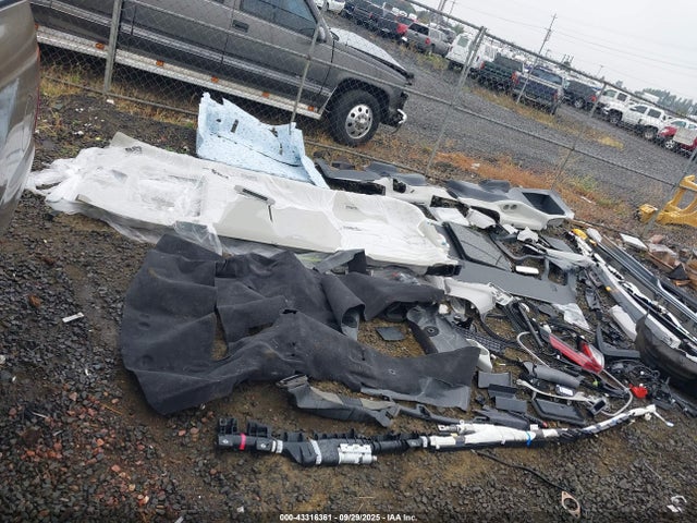 5TDZSKFC4MS013898 Toyota Sienna