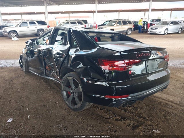 2018 AUDI S4 WAUB4AF48JA212795 Photo 2