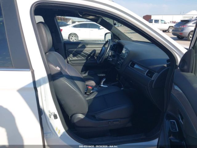 2019 MITSUBISHI OUTLANDER PHEV JA4J24A54KZ043779 Photo 4