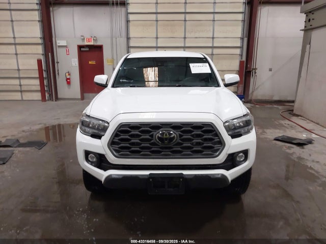 3TMCZ5ANXPM558665 Toyota Tacoma Trd Off Road