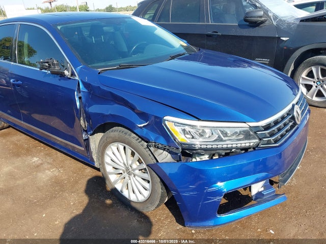 2016 VOLKSWAGEN PASSAT 1VWBT7A32GC016272 Photo 5