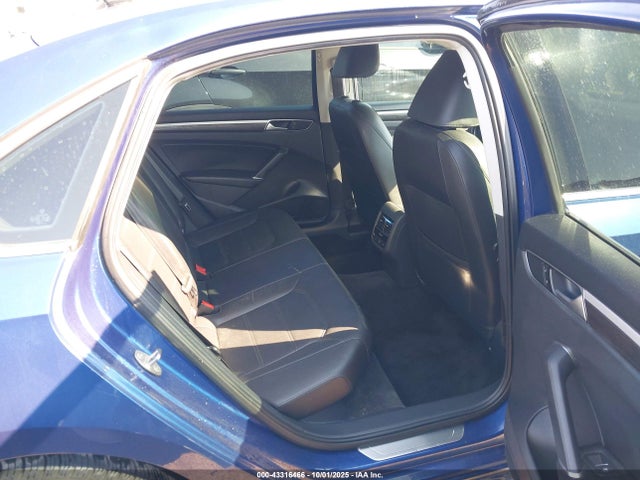 2016 VOLKSWAGEN PASSAT 1VWBT7A32GC016272 Photo 7