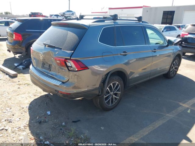 2019 VOLKSWAGEN TIGUAN 3VV2B7AX5KM201062 Photo 3