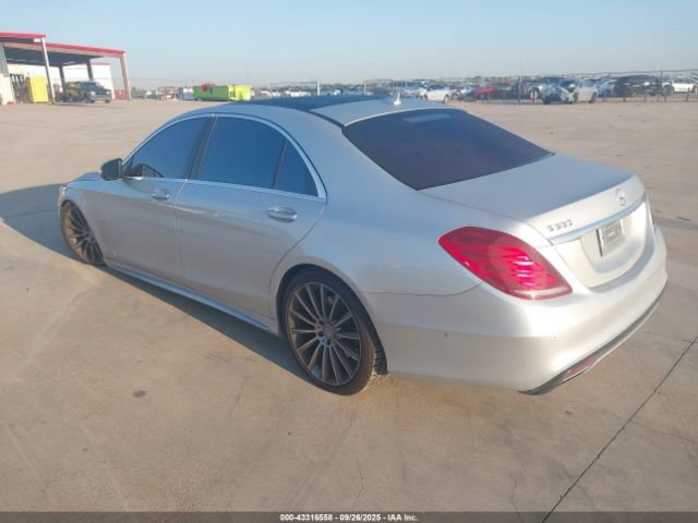 2014 MERCEDES-BENZ S 550 WDDUG8CB1EA006454 Photo 2