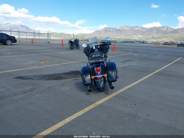 2011 KAWASAKI VN1700 JKBVNRJ12BA001351 Photo 5