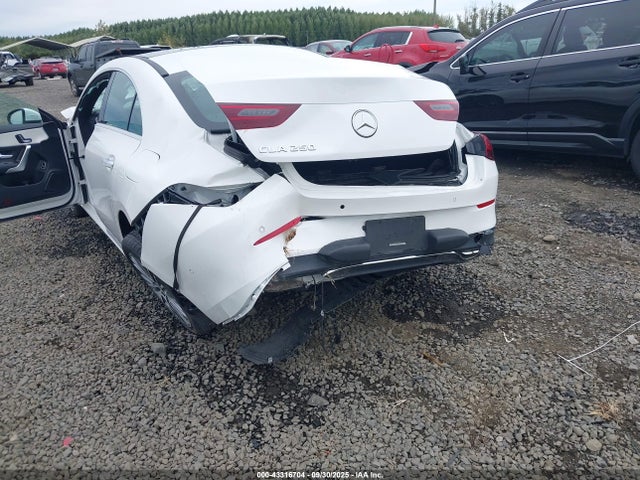 W1K5J4GB7SN516594 Mercedes-Benz m260