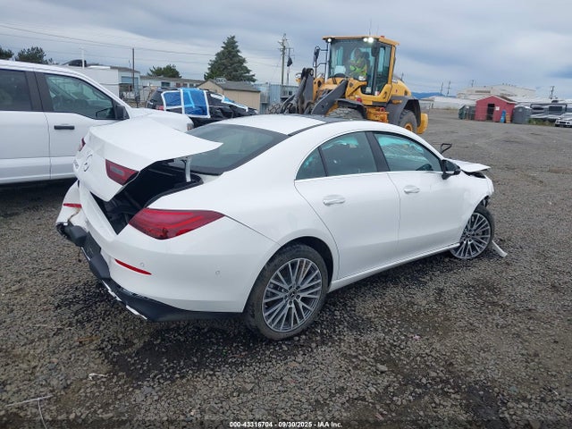 W1K5J4GB7SN516594 Mercedes-Benz m260