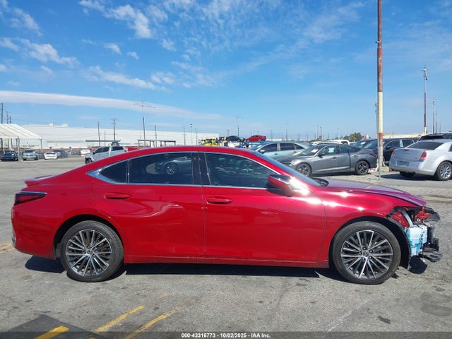 Lexus ES 300H 2023 58ADA1C11PU030706 Image 14