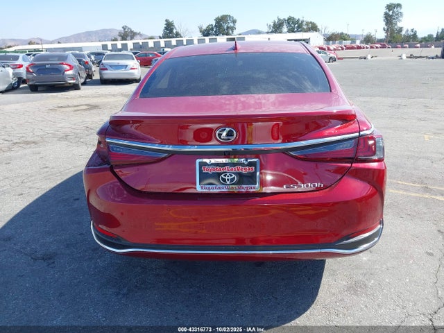 Lexus ES 300H 2023 58ADA1C11PU030706 Image 17