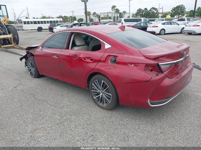 Lexus ES 300H 2023 58ADA1C11PU030706 Image 3