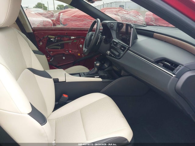 Lexus ES 300H 2023 58ADA1C11PU030706 Image 5