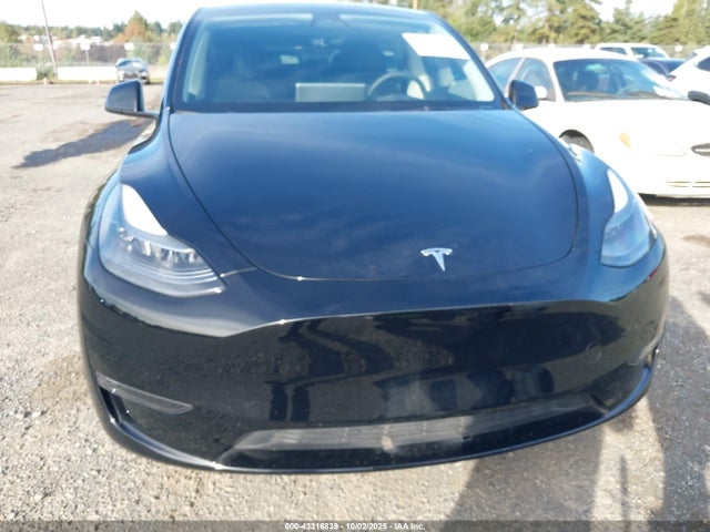 7SAYGDEE1PF760009 Tesla 2023